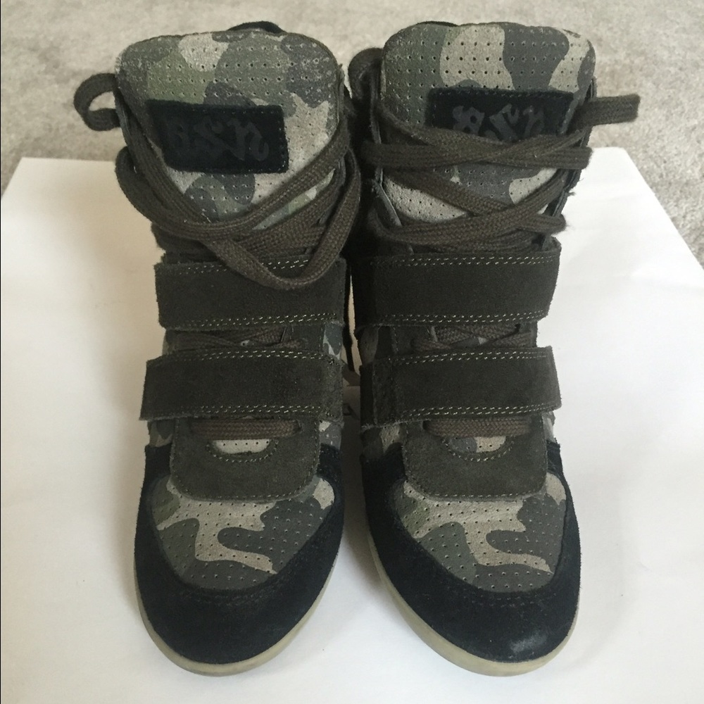 Ash wedge. Camouflage🎊